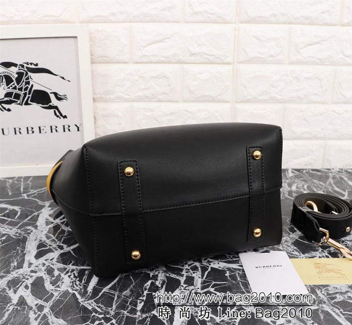 BURBERRY巴寶莉 小號 敞口式托特包款「The Belt 貝爾特包 正面飾有 Burberry 字母壓花徽標 可手提斜背  Bhq1103